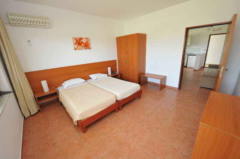 Helena Christina Aparthotel Asgourou Exterior photo