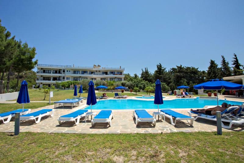 Helena Christina Aparthotel Asgourou Exterior photo