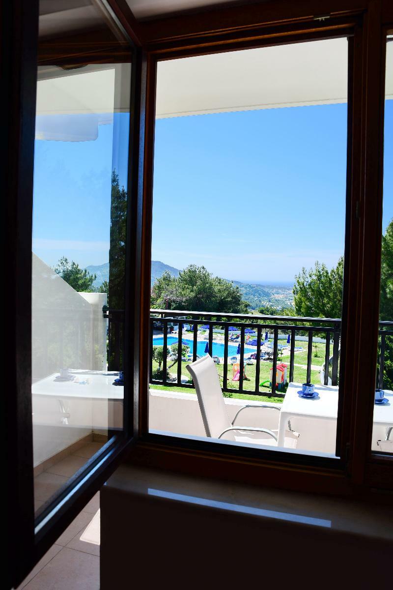 Helena Christina Aparthotel Asgourou Exterior photo